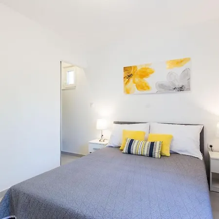 Petra Modern With Free Parking And Bbq *